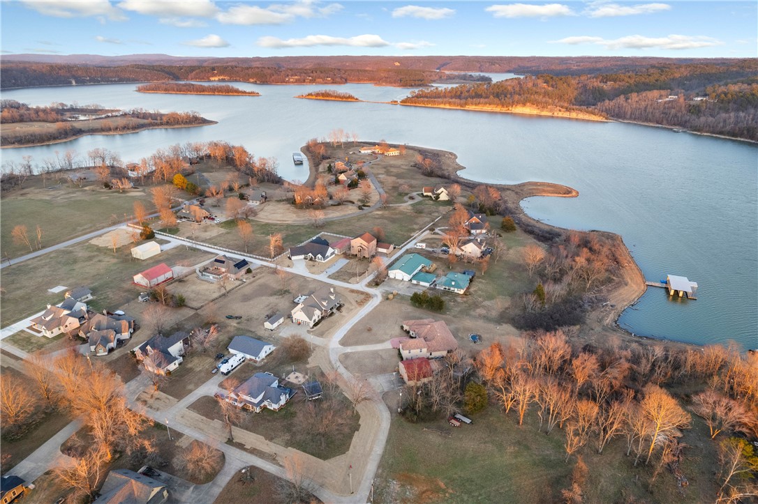 Vans Lakeside Acres Rurban - Residential