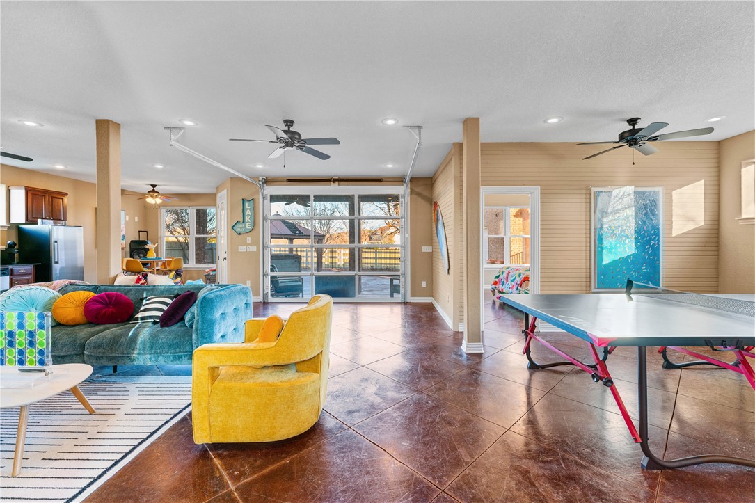 Vans Lakeside Acres Rurban - Residential