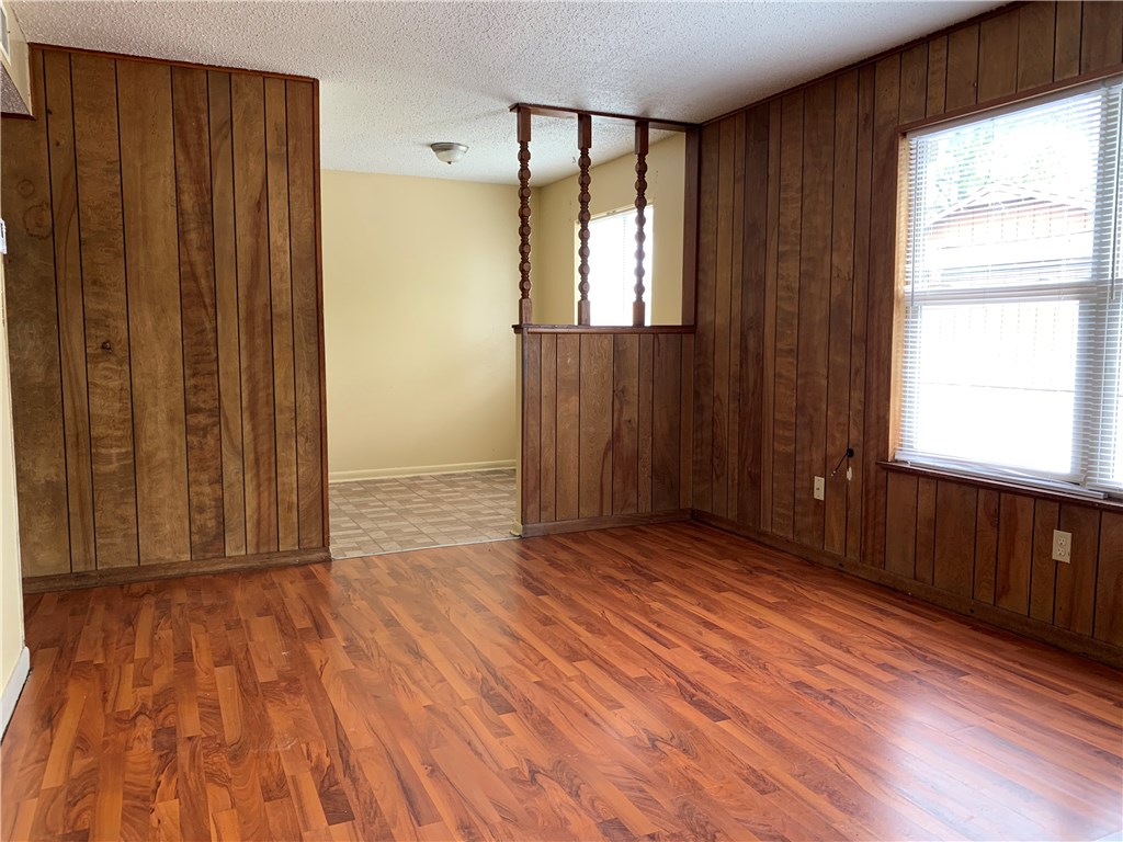 2-17-30 Springdale Outlets - Residential