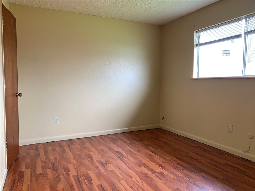 2-17-30 Springdale Outlets - Residential