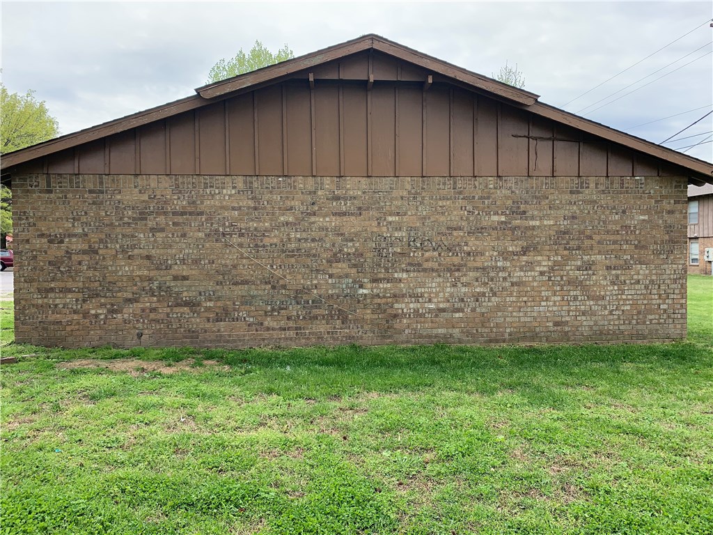 2-17-30 Springdale Outlets - Residential