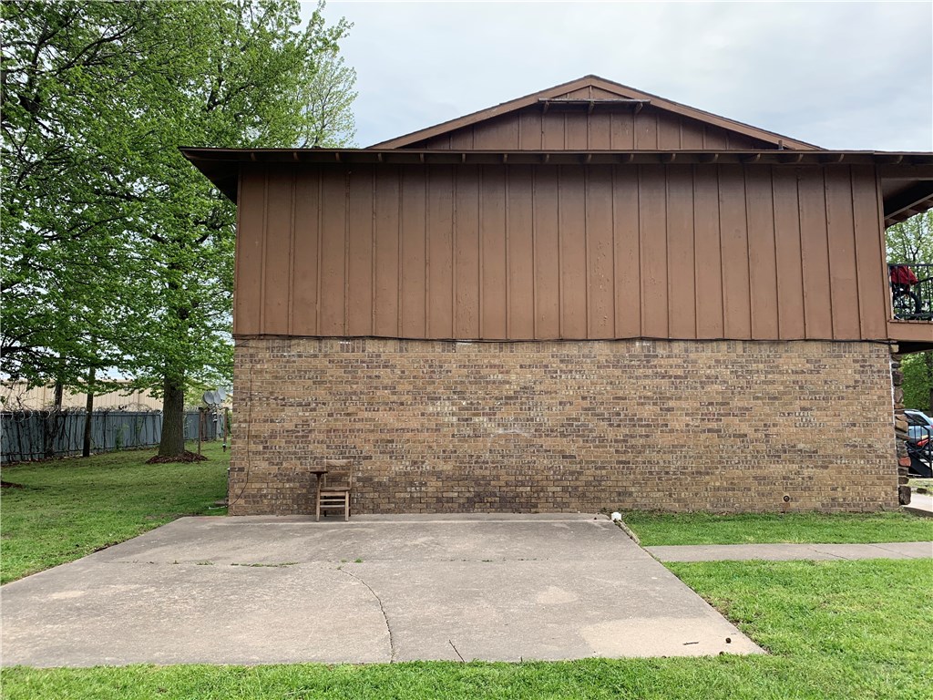 2-17-30 Springdale Outlets - Residential