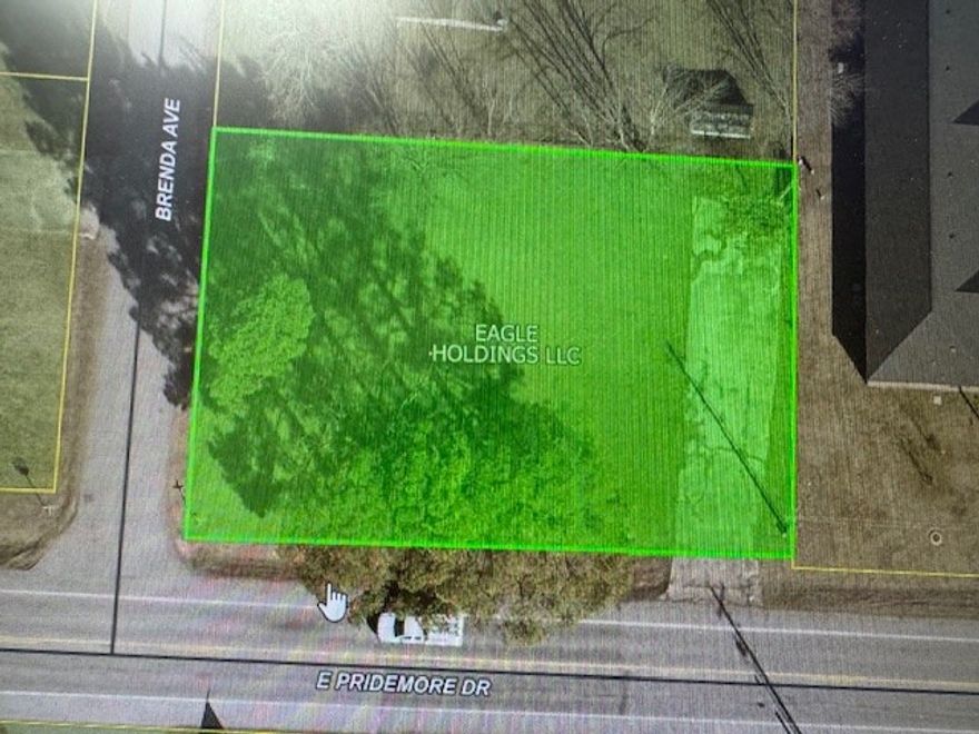 Great location and big 0.33 AC lot. Might could consider upzoning for commercial purposes. Agent owned