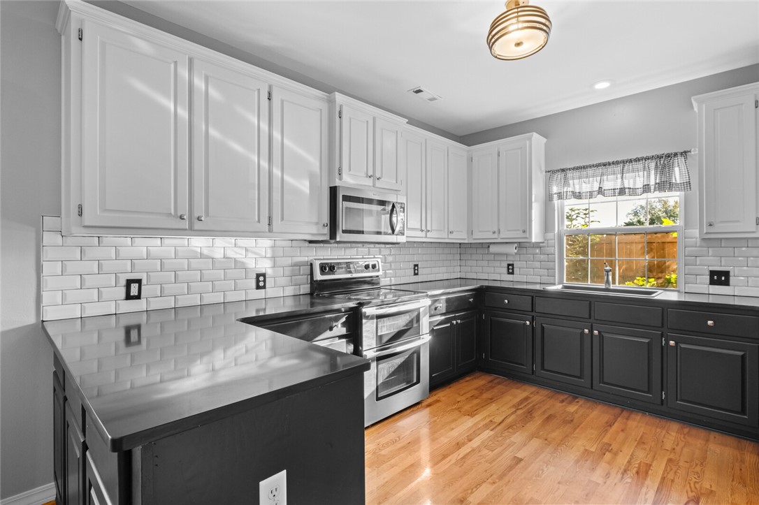 Orchards Sub, The Bentonville - Residential