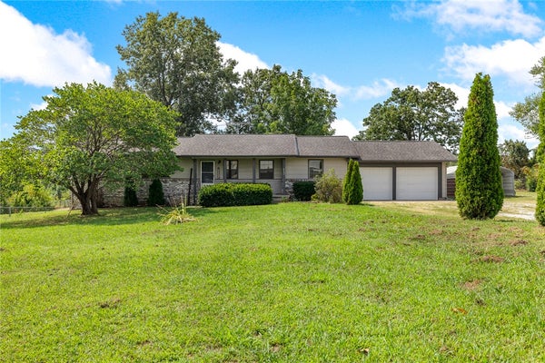 2424 ROCK SPRINGS RD, HARRISON, AR 72601 - Image 17fe2e2d9f3baba4173d2bd02f922c2e/1296199602