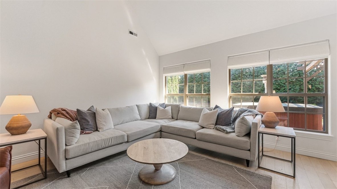 Shadow Valley Pud Ph Vii Rogers - Residential