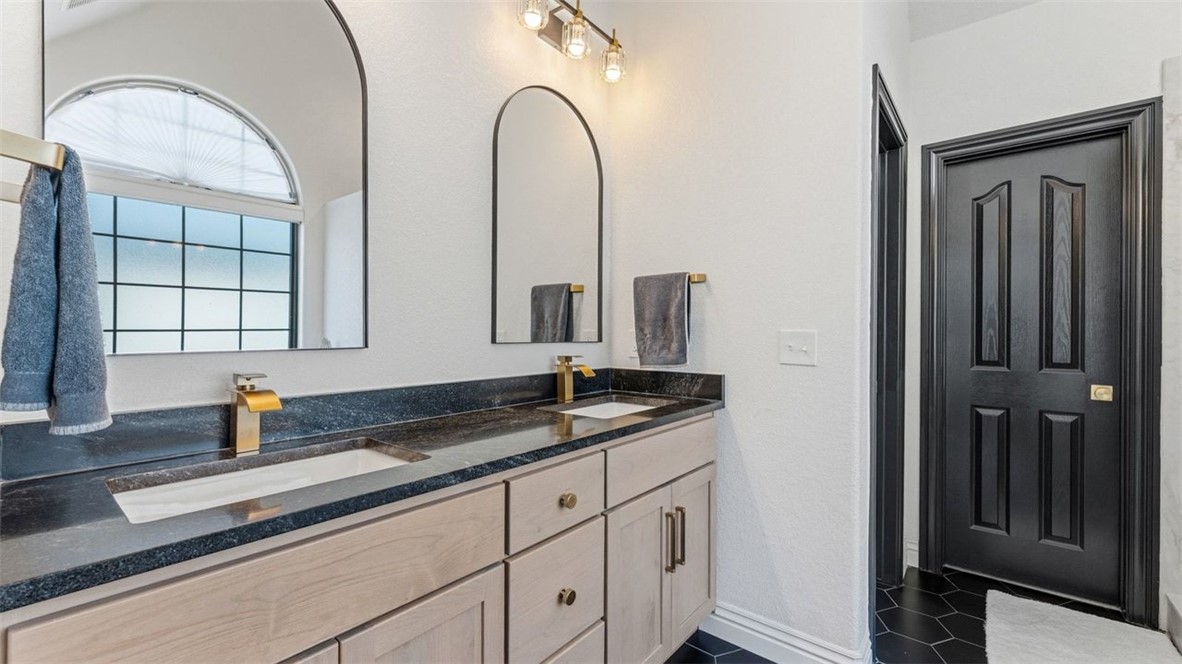 Shadow Valley Pud Ph Vii Rogers - Residential