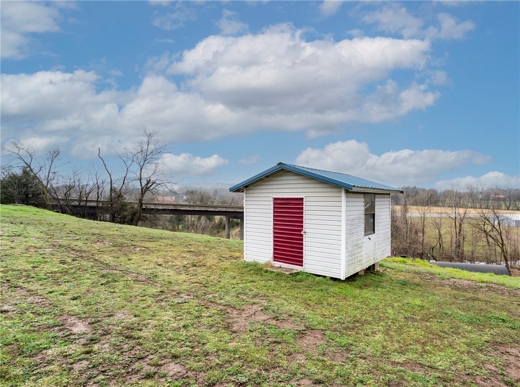 15-21-33 Rural - Residential