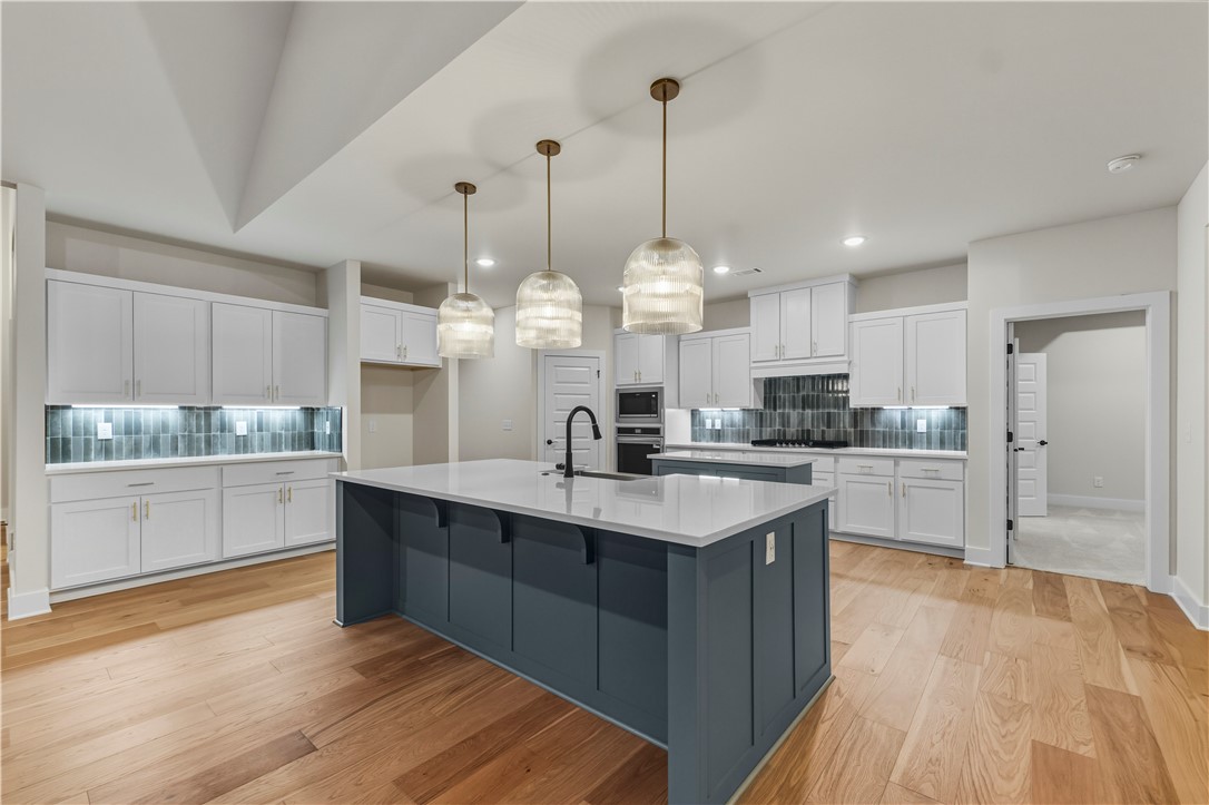 DIAMOND ESTATES PH V-CENTERTON - Residential