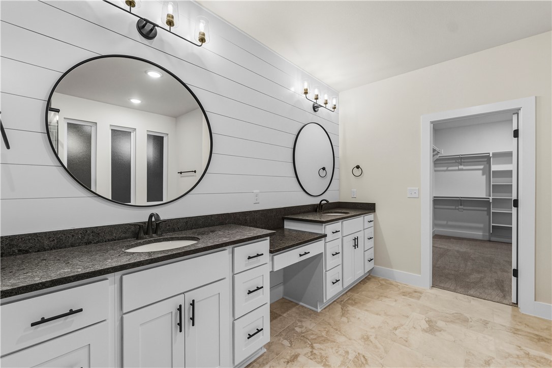 DIAMOND ESTATES PH V-CENTERTON - Residential