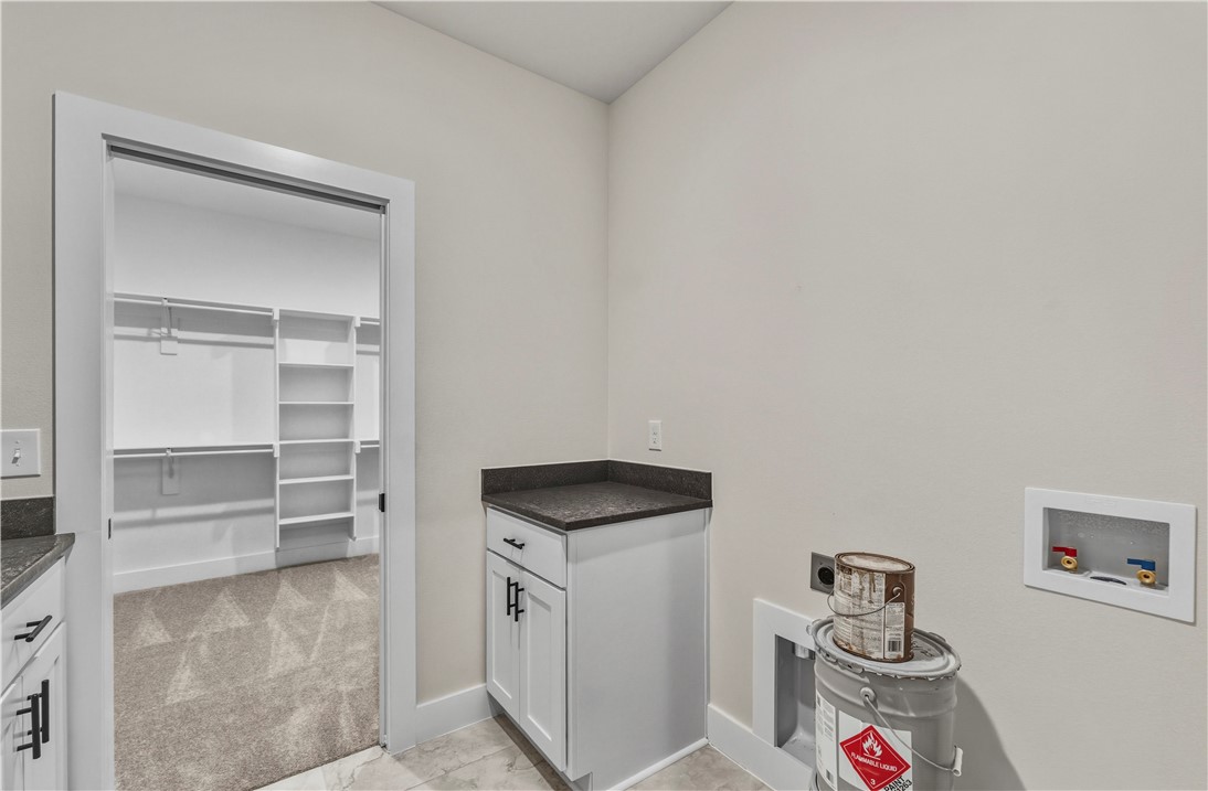 DIAMOND ESTATES PH V-CENTERTON - Residential