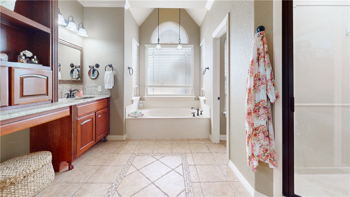Bermuda Estates Rep - Residential
