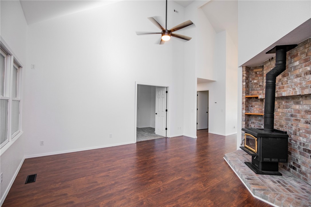 CROW'S NEST THIRD ADD - Residential Lease