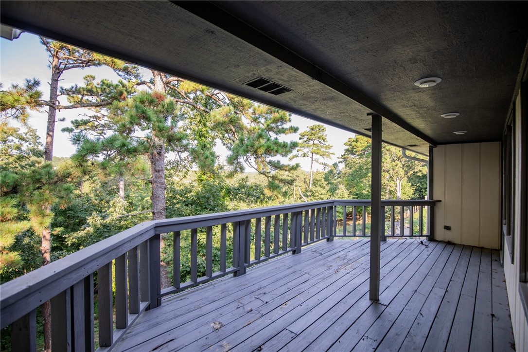 CROW'S NEST THIRD ADD - Residential Lease