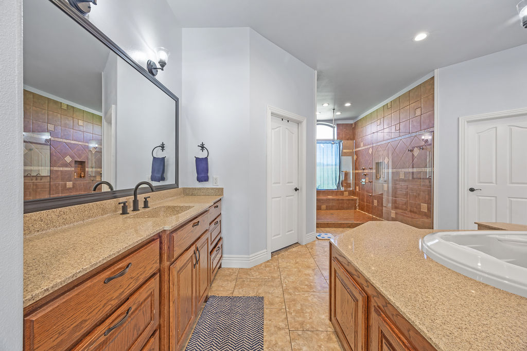 Phoenix Acres Gravette - Residential