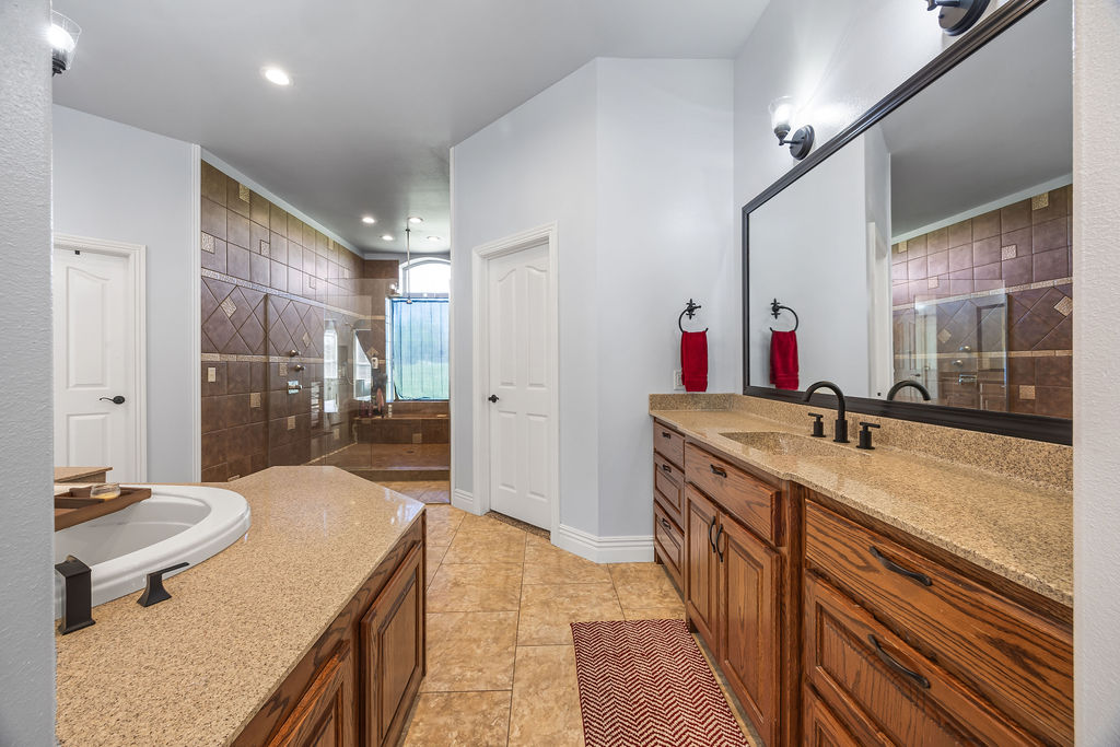 Phoenix Acres Gravette - Residential