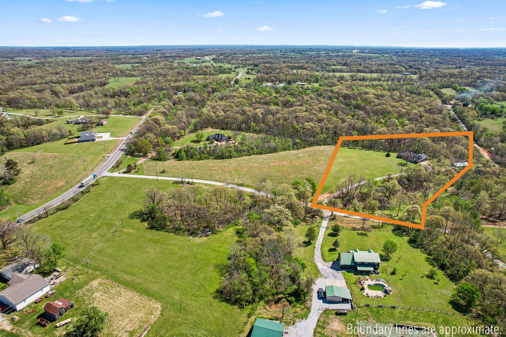 Phoenix Acres Gravette - Residential