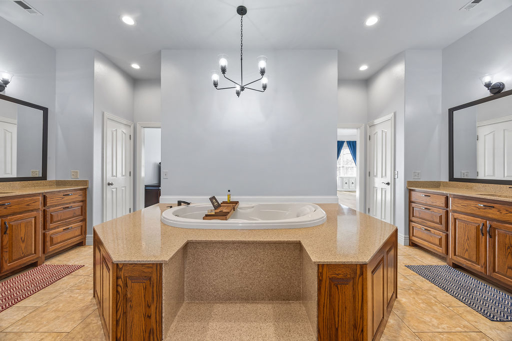 Phoenix Acres Gravette - Residential