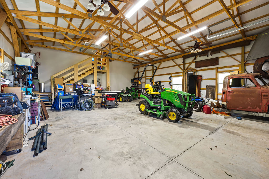 Phoenix Acres Gravette - Residential