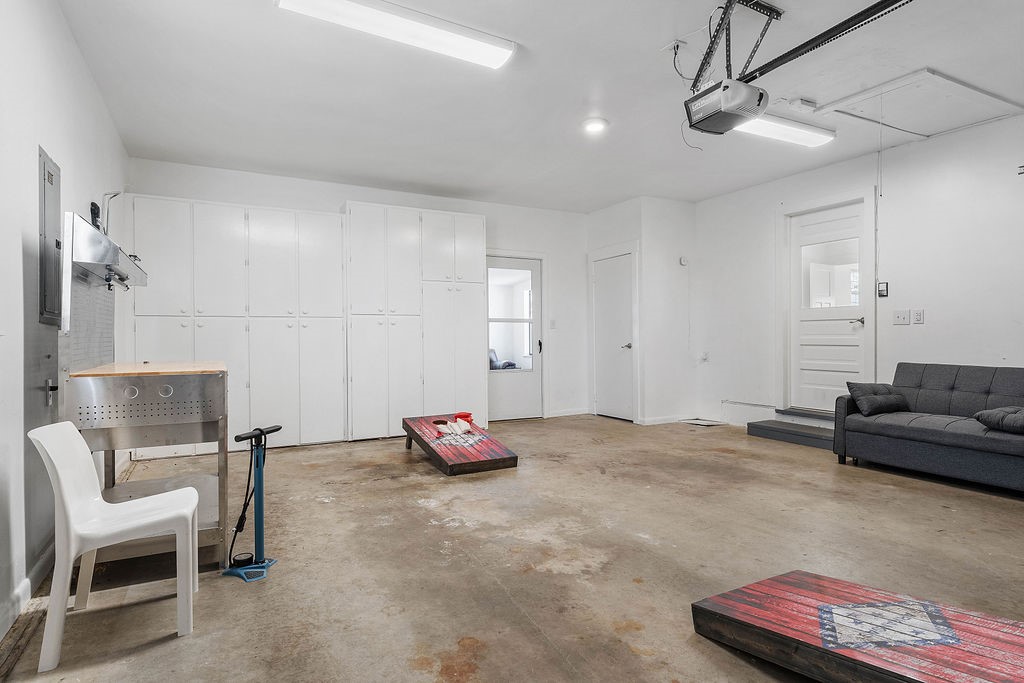 Manor Heights Sub Bentonville - Residential Lease