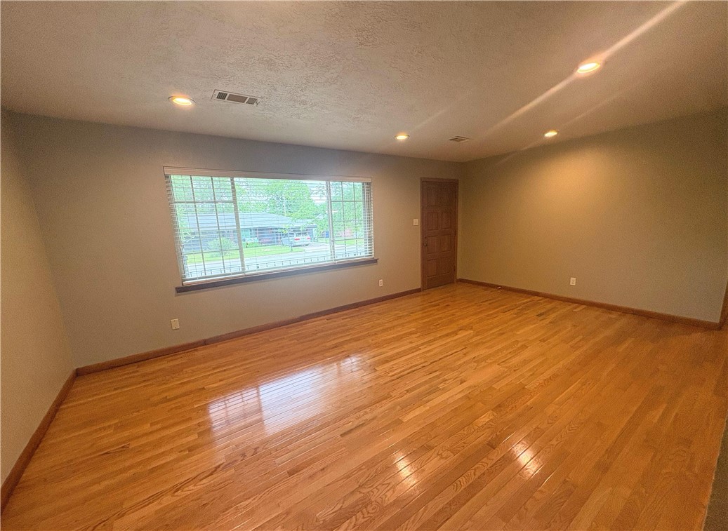 unlisted - Residential Lease