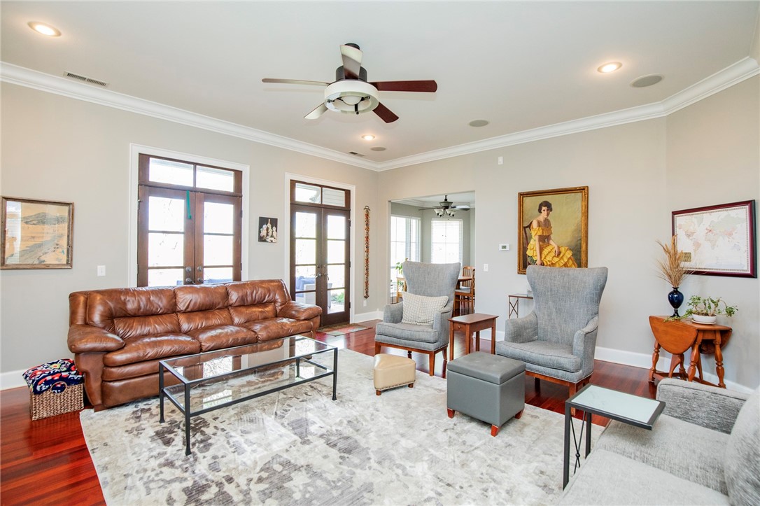 Bordeaux Sub Rogers - Residential