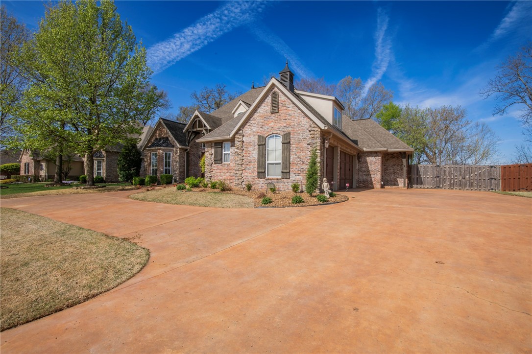 Bordeaux Sub Rogers - Residential