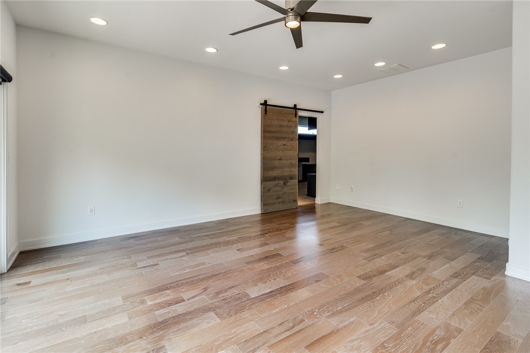 Rocky Creek Sub Rogers - Residential Lease
