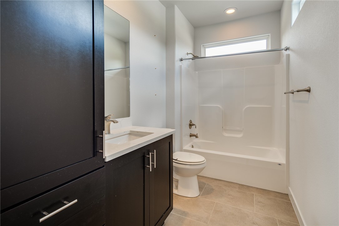 Rocky Creek Sub Rogers - Residential Lease