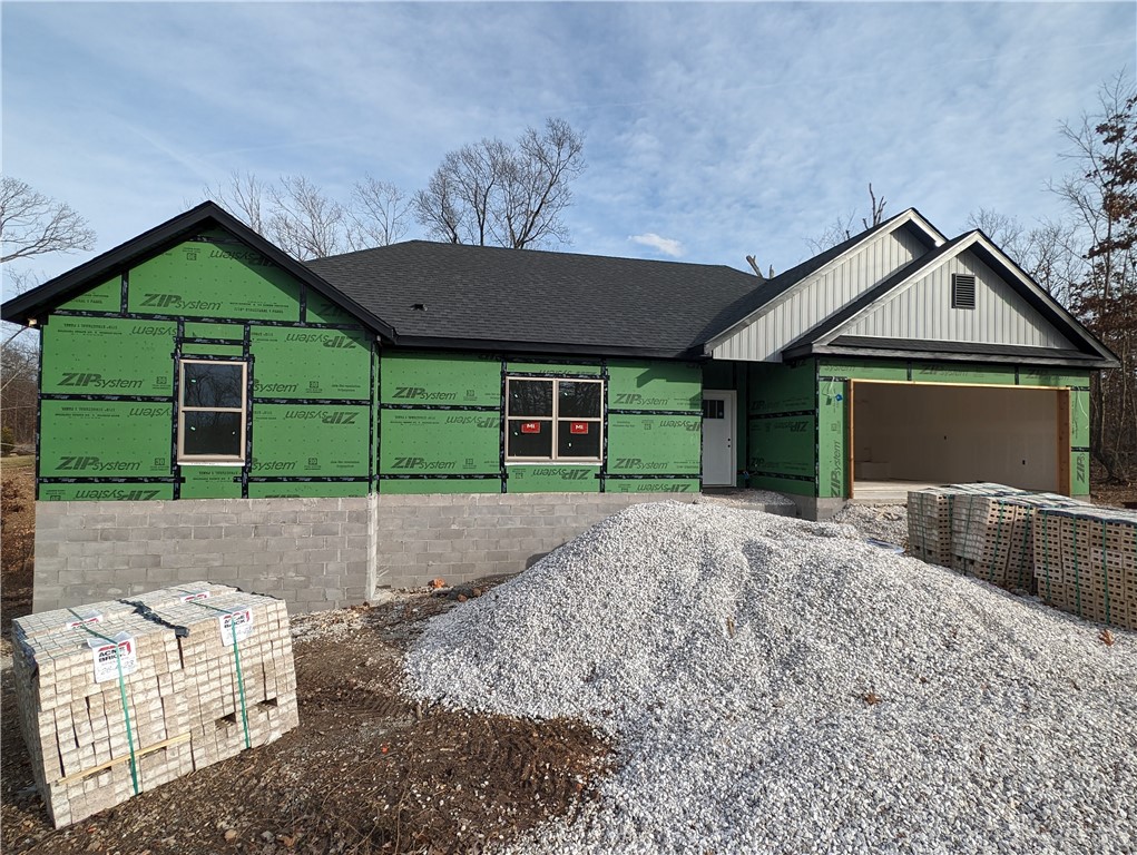 Welcome To Your Next Home! Fab New Construction Loaded w/ The Good Stuff! Open Concept Main Living. Corner Fireplace. Easy Furniture Placement. Nice Kitchen w/ Pantry, Custom Cabinets, Granite Counters, Tile Backsplash, UC Lighting, Island, Eat-in Dining. Crown In The Living And Primary Bed. Large Walk-in In Primary Bed; Dual Vanity, Tile Shower, Soaker Tub In Primary Bath. Covered Back Deck. Upgraded Moisture Barrier, Full Brick Front. ***Deeded As 2 Bed Per Septic. 3rd Room To Be Considered Office w/ Closet.