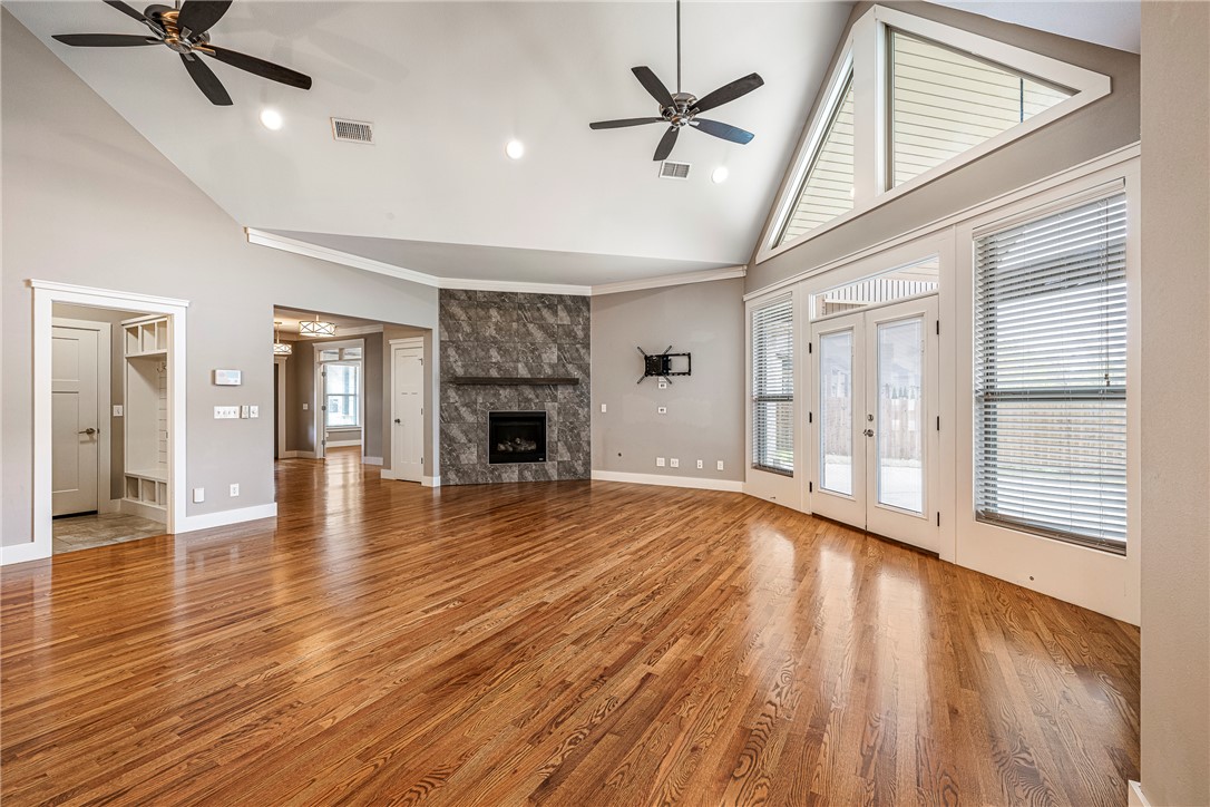 Woods Creek - Residential