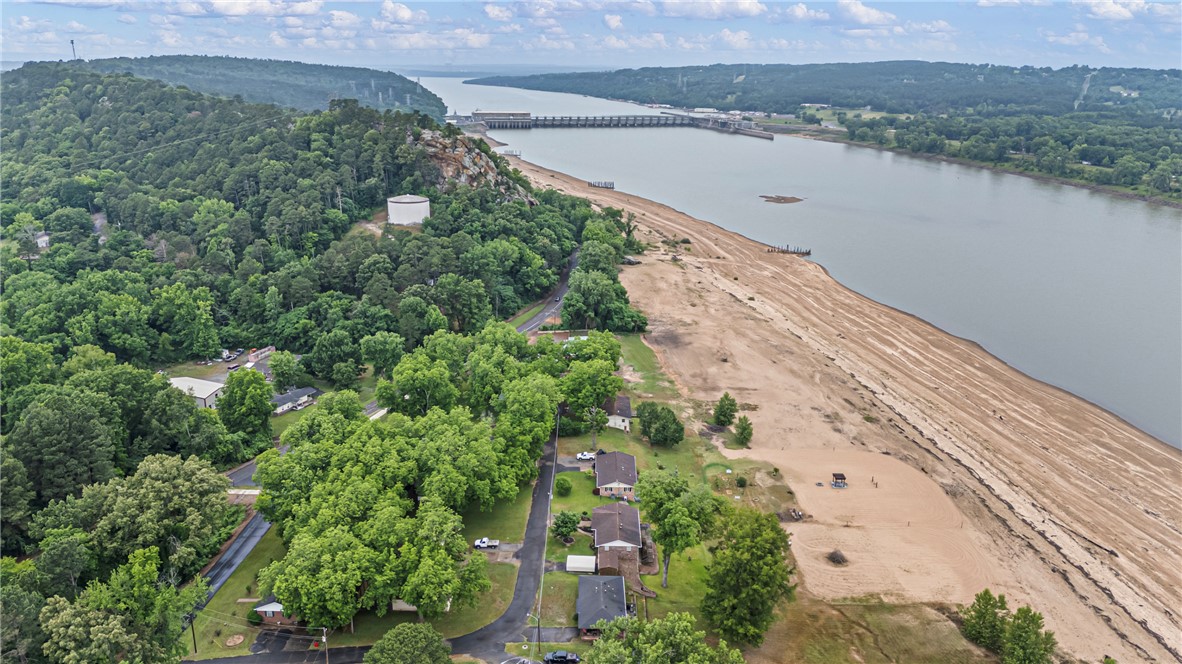 Bowman Dardanelle - Residential