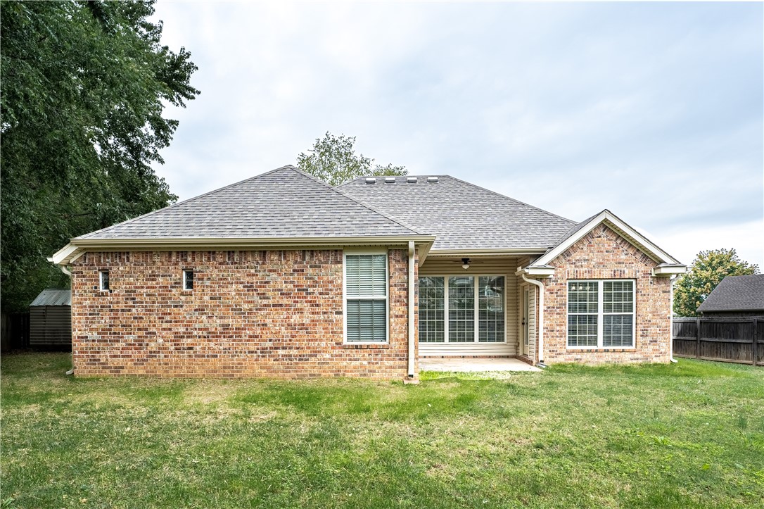 Bellwood Sub Ph I - Residential Lease