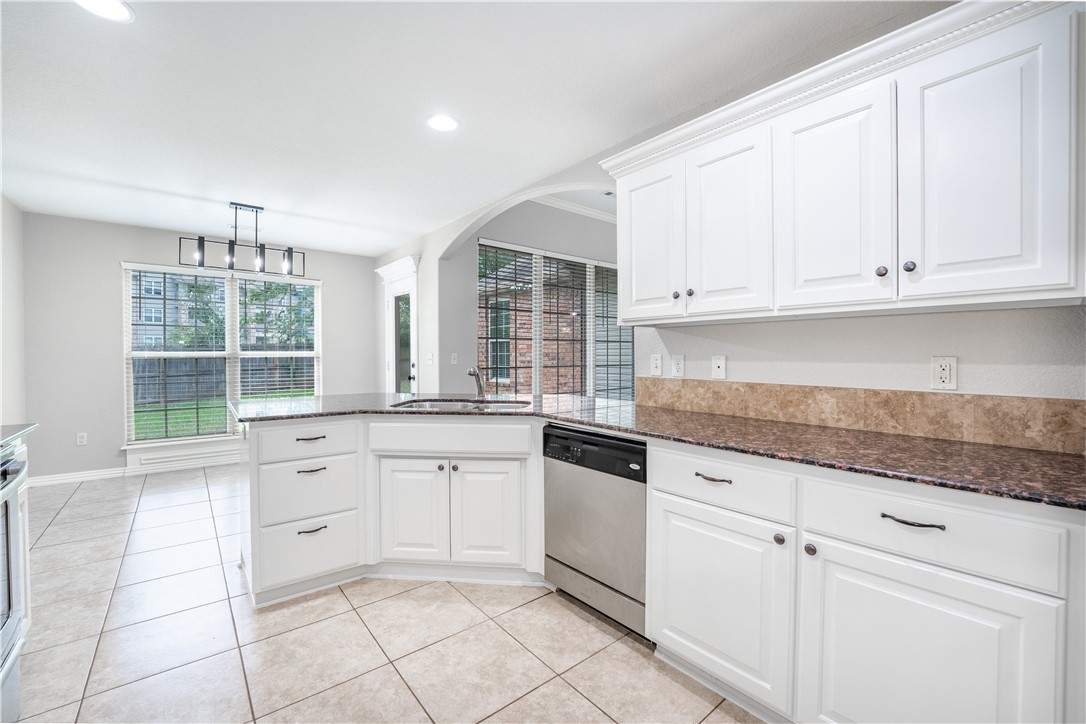 Bellwood Sub Ph I - Residential Lease