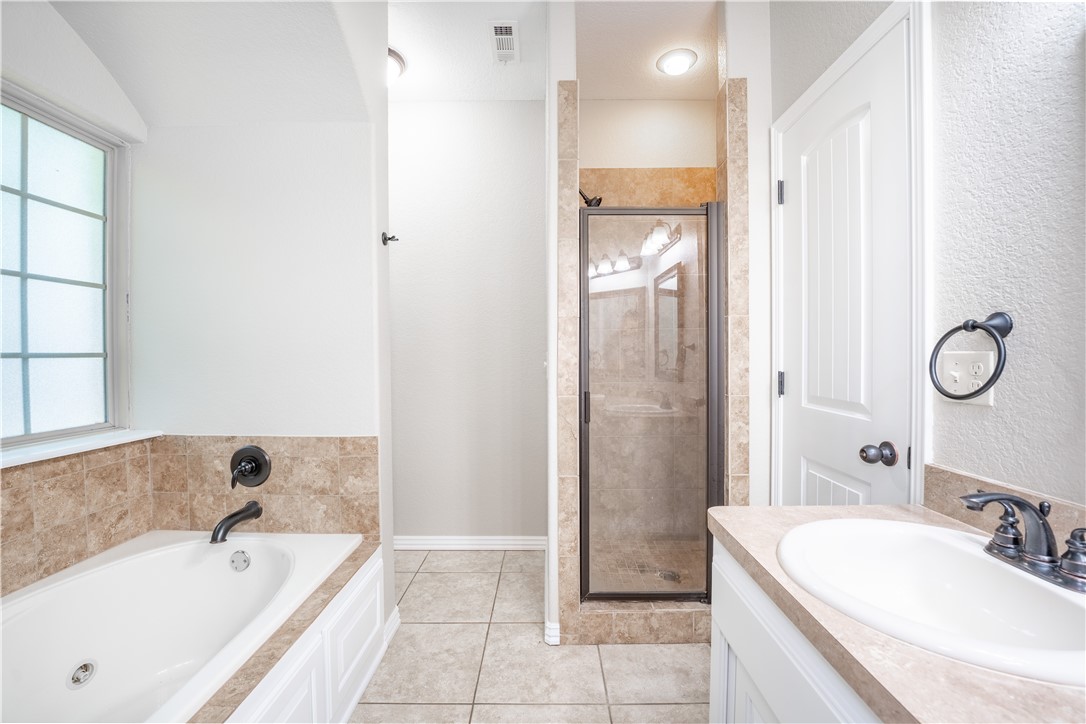 Bellwood Sub Ph I - Residential Lease