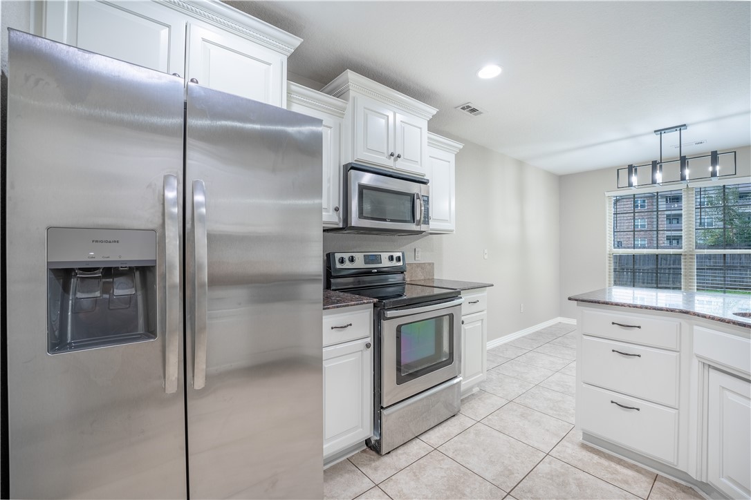 Bellwood Sub Ph I - Residential Lease