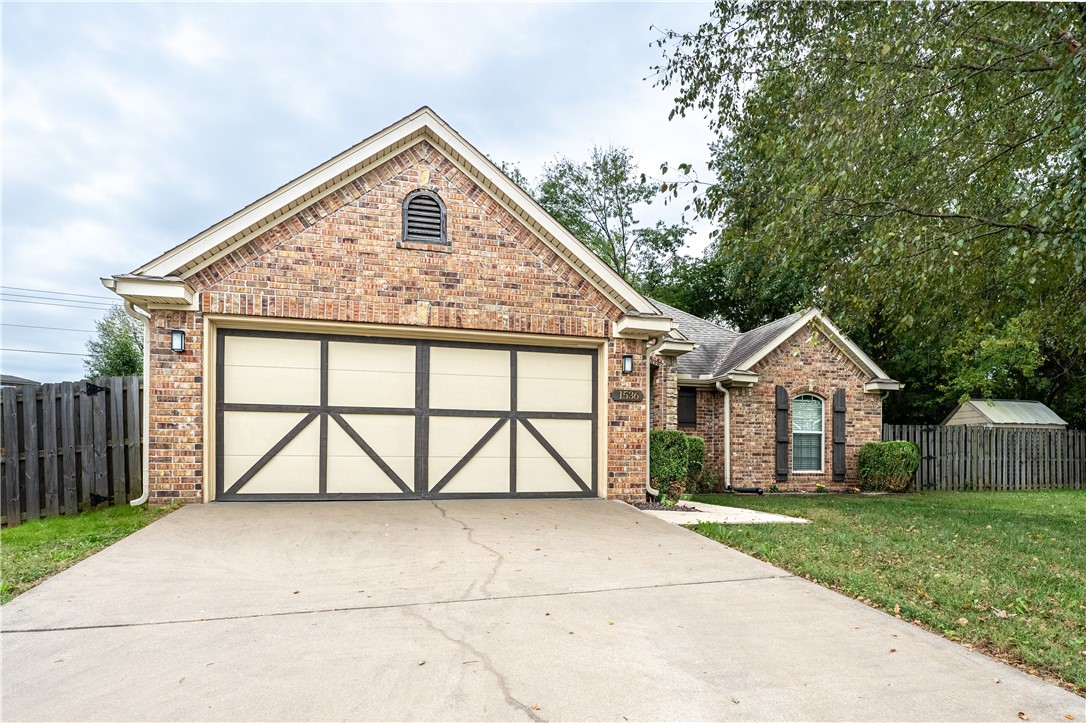 Bellwood Sub Ph I - Residential Lease