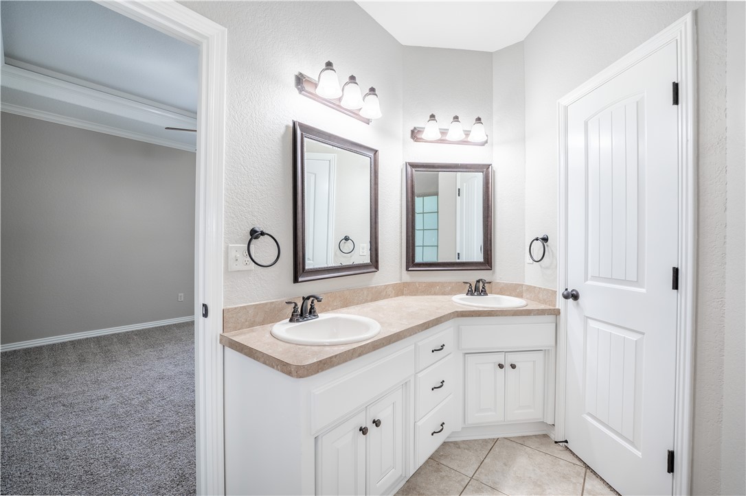 Bellwood Sub Ph I - Residential Lease