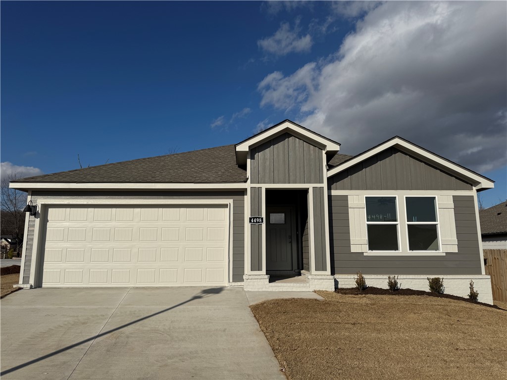 Model home at 4486 W. Glacier Street. OPEN EVERY DAY! Plan in Aidenās Place, where you will find these beautiful NEW construction homes! Kitchens will have lovely cabinets, quartz countertops with Tile backsplash! Stainless steel undermount kitchen sink! Bedroom one will have quartz counters with double sinks l! LVP and Carpet. Oversized walk-in shower with tiled walls and a walk-in closet completes this fabulous en-suite. All bedrooms and family room will have a ceiling fan! LED lighting! Garage door opener! Tankless gas hot water heater as well! Double pane, Low-E, vinyl windows! Secondary baths also have quartz countertops! Taxes and Parcel TBD. Exterior will have 4 sides LP Smart siding.