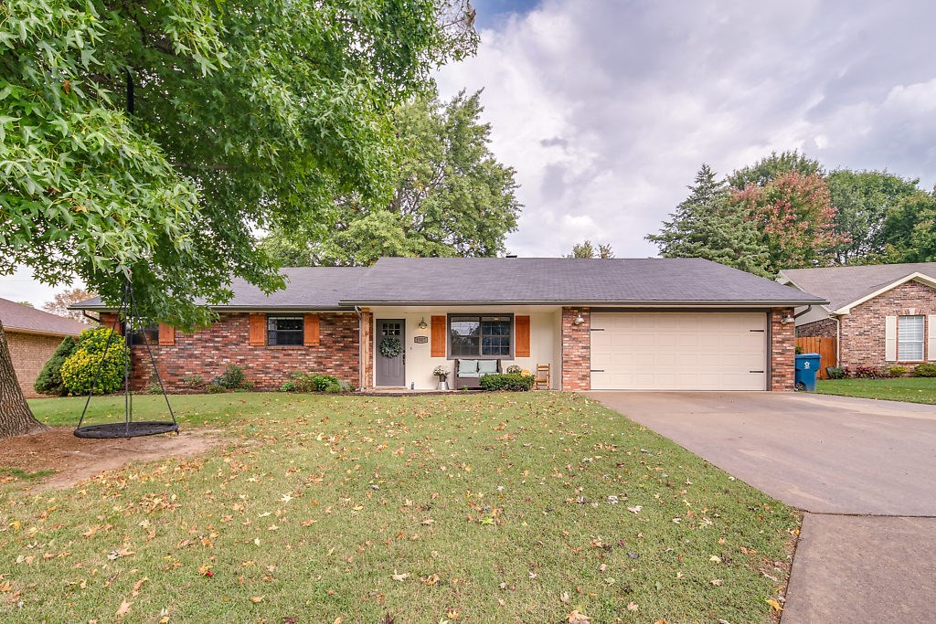 Right in the heart of Bentonville. This beautiful, recently remodeled home features a large open floor plan with a large living room and large eat in kitchen. Recent updates include new ceramic wood look flooring, carpet, new HVAC, new water heater, new SS appliances including refrigerator, custom concrete kitchen counters and farmhouse sink. The yard features large mature trees and a large open/ covered patio. Just down the street from Sams Club HO and the new WalMart HO.
