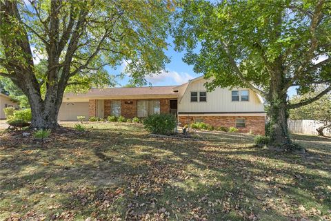 Photo of 158 Cooper Drive, Harrison, AR 72601 (MLS # 1326961)