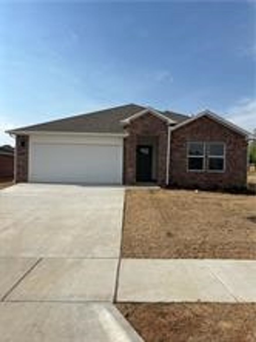 2025 Built North Facing Home! 4 bed 2 bath and just 3 minutes from I549. Granite counter tops, large pantry, dining area, fireplace, gas range and more. Get it before it's gone!