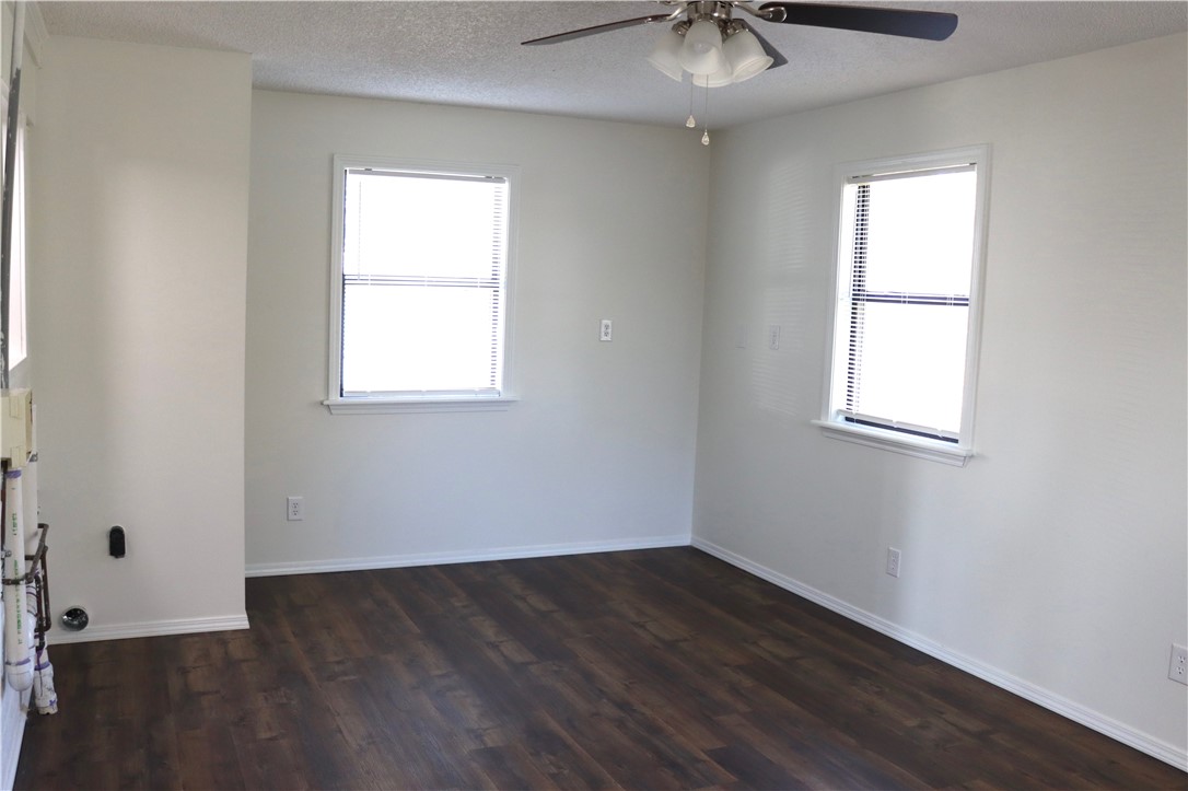 Clarksville 6923 - Residential