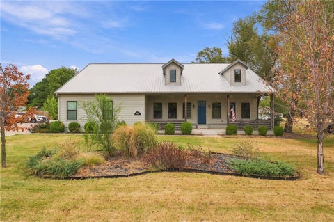 Photo of 5876 Elm Springs Road, Springdale, AR 72762 (MLS # 1361032)
