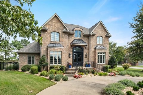 Photo of 4 W Old Course Circle, Rogers, AR 72758 (MLS # 1336345)