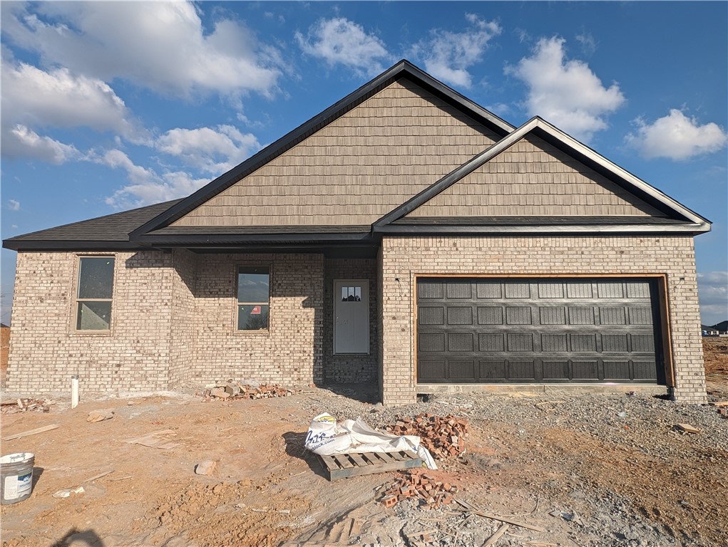 Welcome To Your Next Home! New Year, New Home! And That Perfect Home Is In The Brand New Edgewood Estates Bentonville/Centerton! This West Facing 4 Bedroom Offers Large Living w/ Vault, Centered Fireplace w/ Built-ins, Custom Cabinets w/ Granite Counters Througout, Split Floorplan, Primary Suite w/ Dual Split Vanity, Walk-in Closet, Soaker Tub, Tile Shower In Primary Bath. Covered Front Porch And Back Patio. Wrapping Up In March. Get In Touch For Full Specs Or Still Time To Make Selections. Bentonville Schools. Come See! Up To $3500 Towards Closing Costs w/ Preferred Lender.
