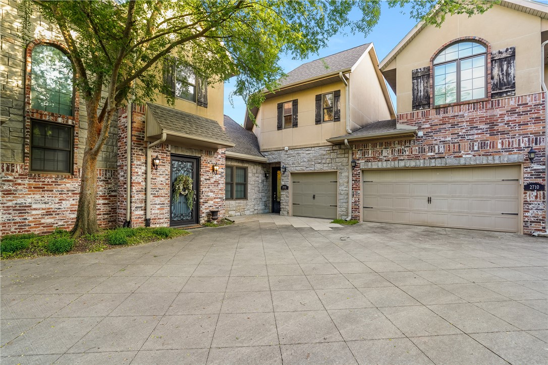 Peaks Ph II, The Rogers - Residential