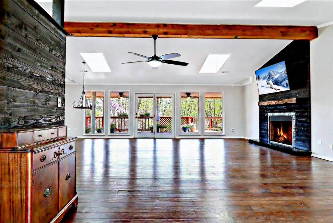 Horseshoe Hills - Residential