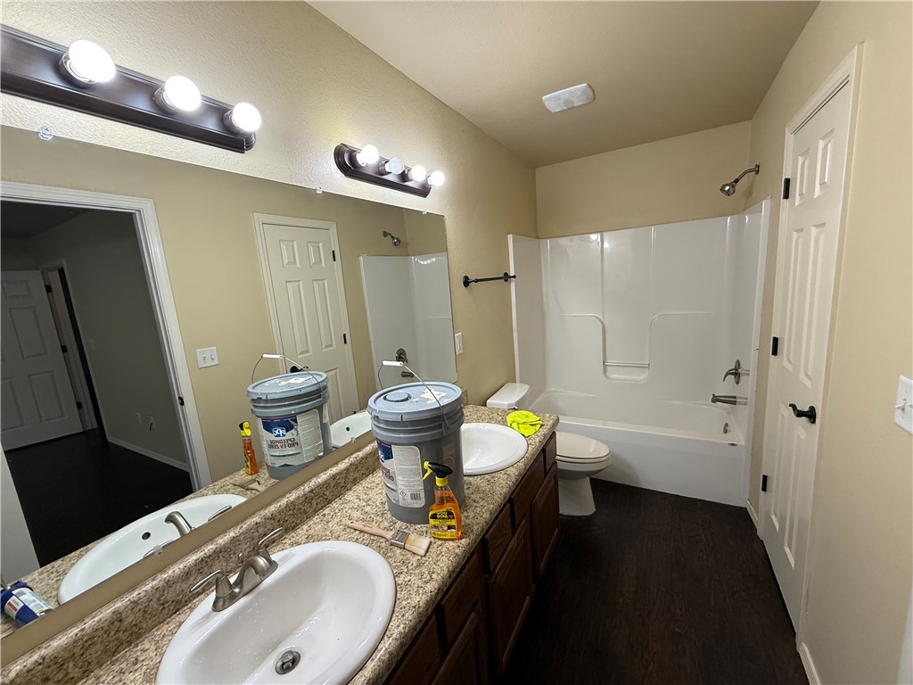 Riley Estates - Residential