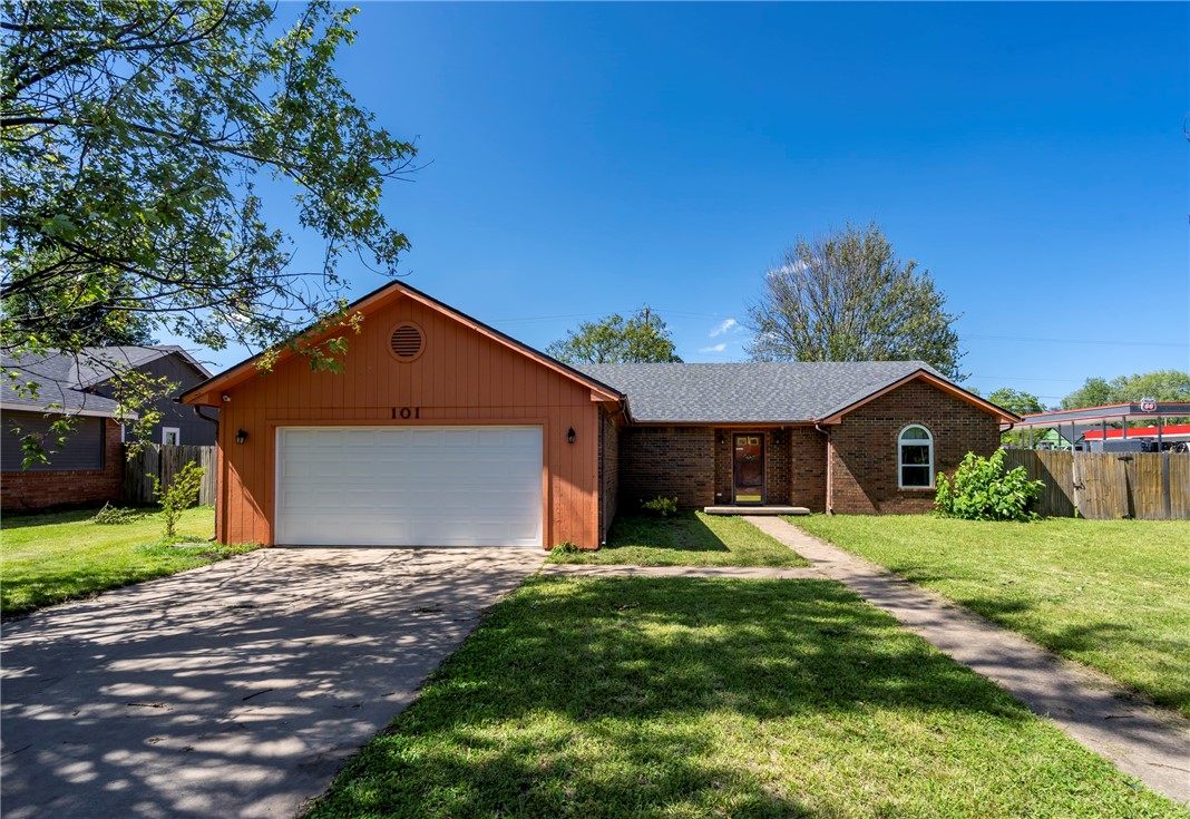 Discover comfort and convenience in this spacious 3 bed, 2 bath home with a split floor plan, nestled on a corner lot in Siloam Springs! The fully fenced backyard offers privacy and room to relax or play. Recent upgrades include a new roof, windows, and patio door (2023), plus a new HVAC system (2021) for peace of mind. Inside, you'll find newer flooring in the kitchen, dining, utility room, and the entire primary suite—including a walk-in closet and private bath. Located within walking distance of schools and just minutes from John Brown University as well as downtown Siloam Springs—where shopping, dining, and local coffee spots await!